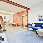 The Kingsway- 2 Bedroom Central Swansea Apartments By Stayright