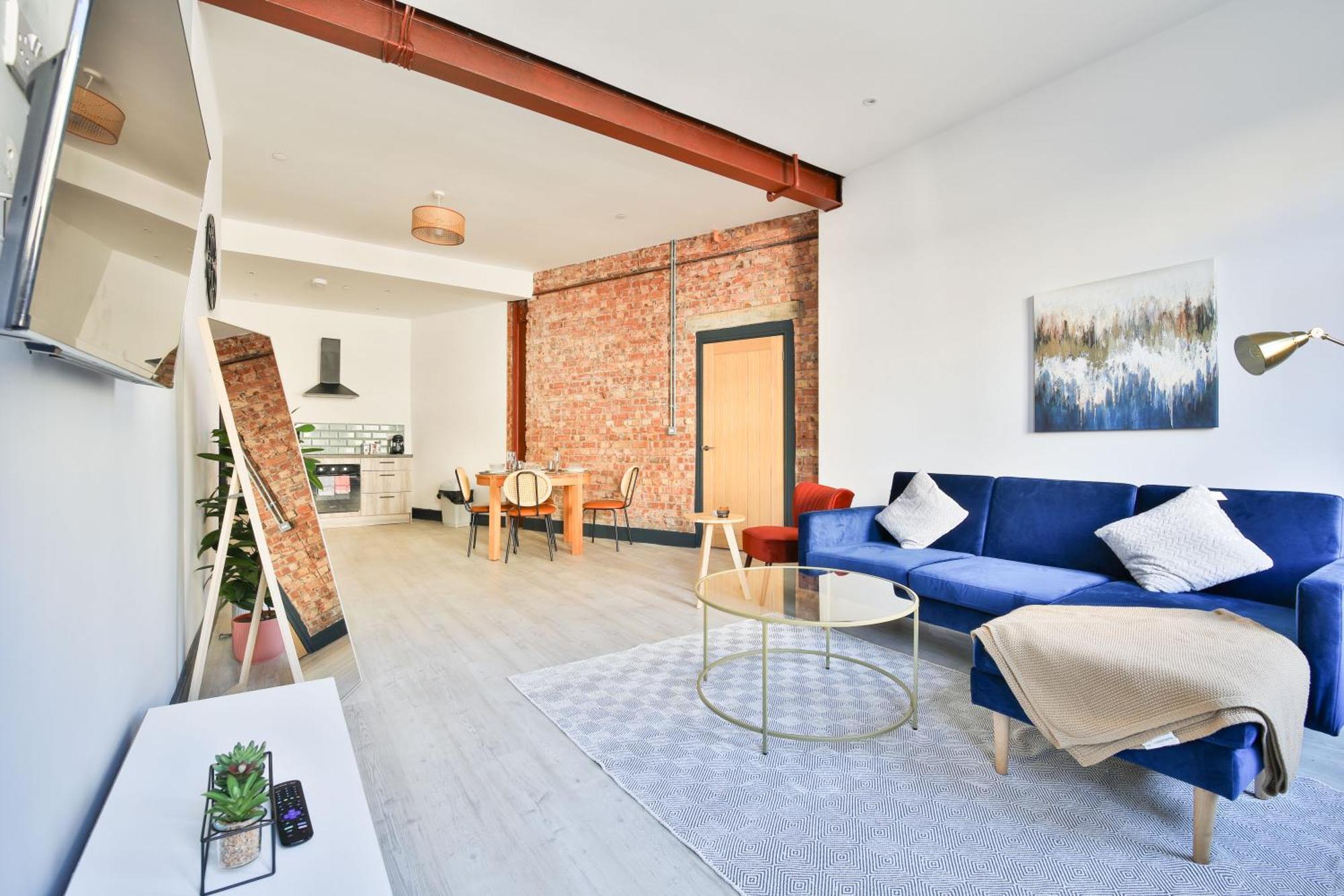 The Kingsway- 2 Bedroom By Stayright Apartment