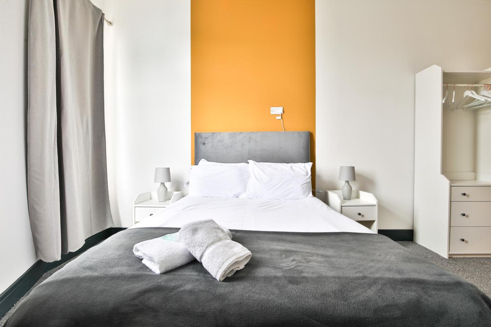 The Kingsway- 2 Bedroom By Stayright Apartment