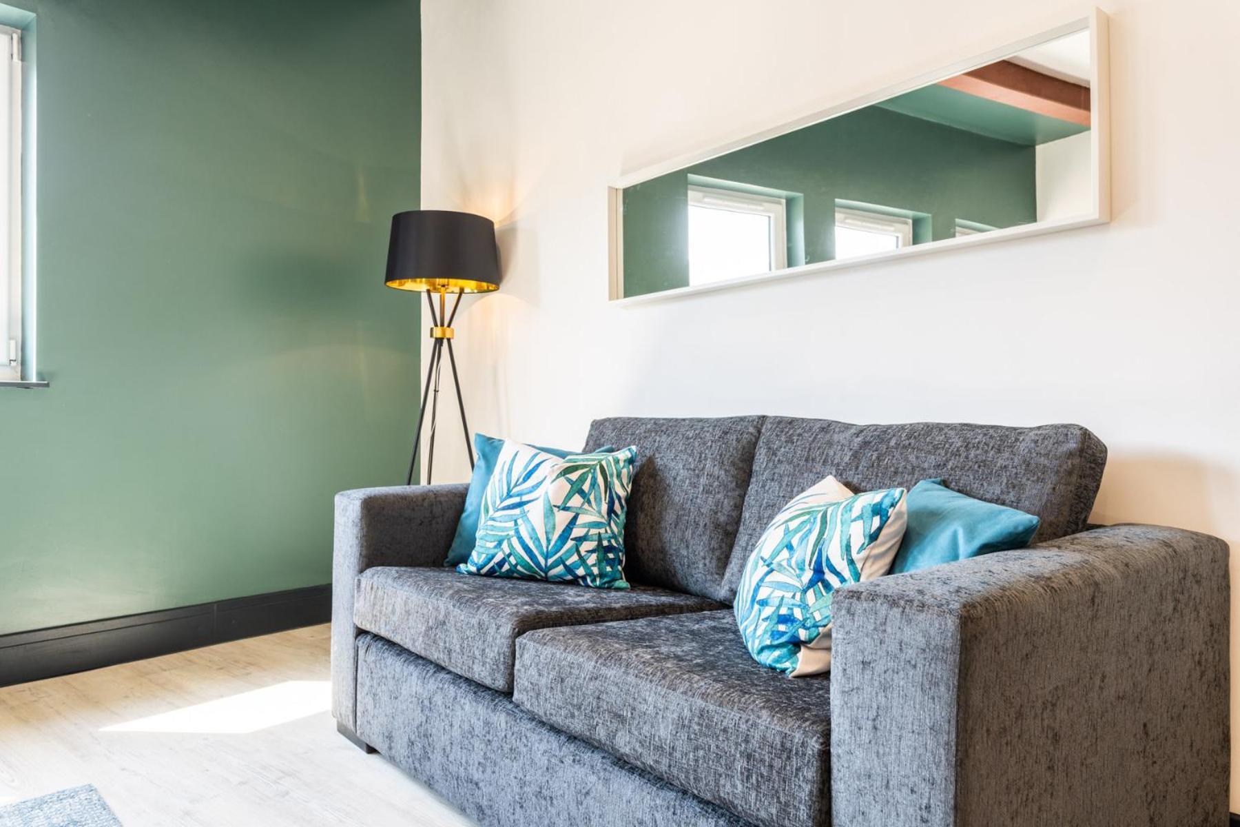 The Kingsway- 2 Bedroom By Stayright Apartment *