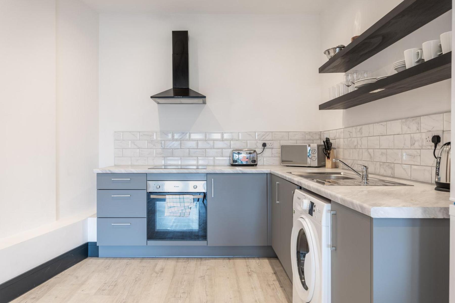 Apartment The Kingsway- 2 Bedroom By Stayright Swansea