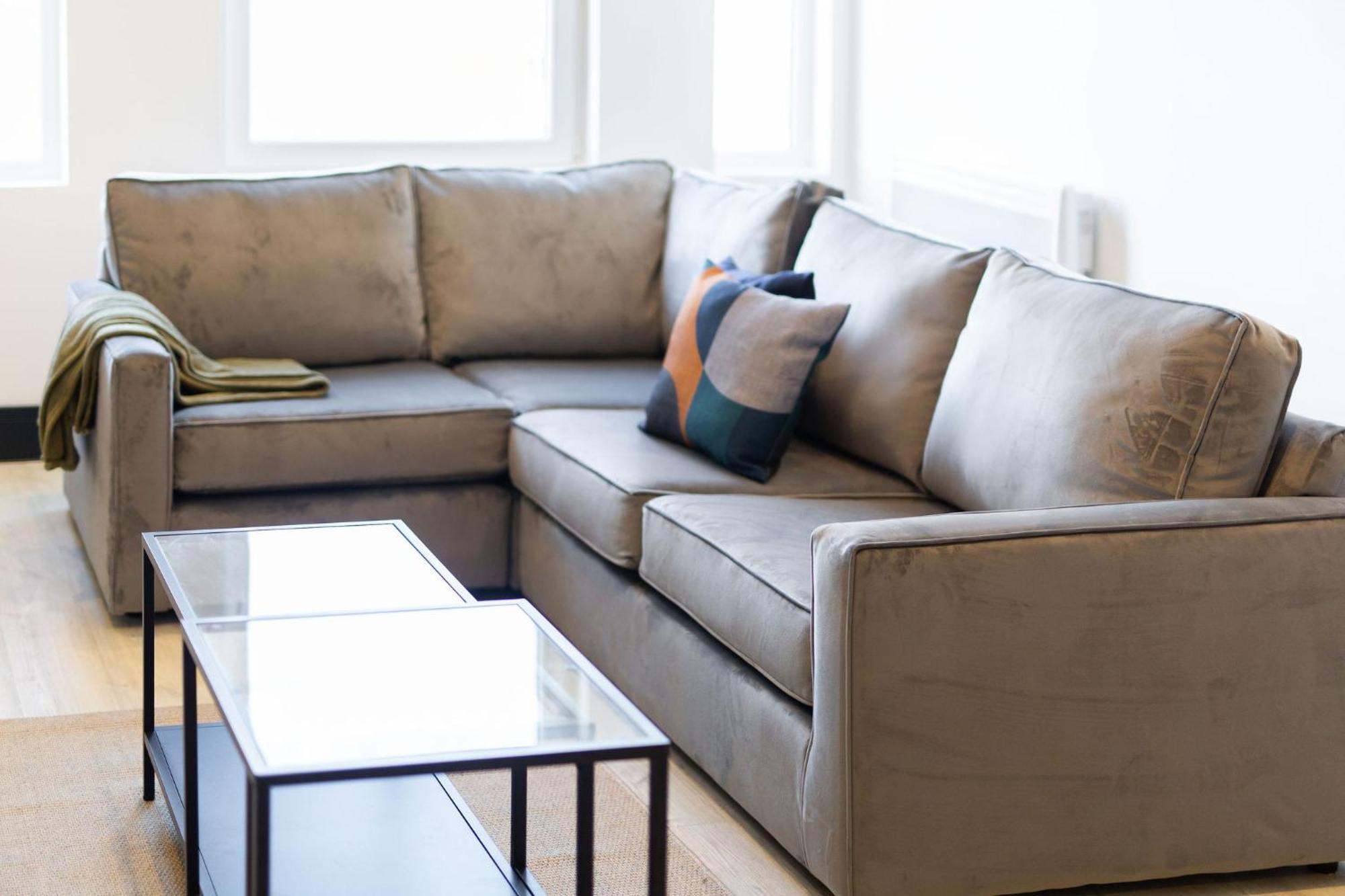 Apartment The Kingsway- 2 Bedroom By Stayright Swansea