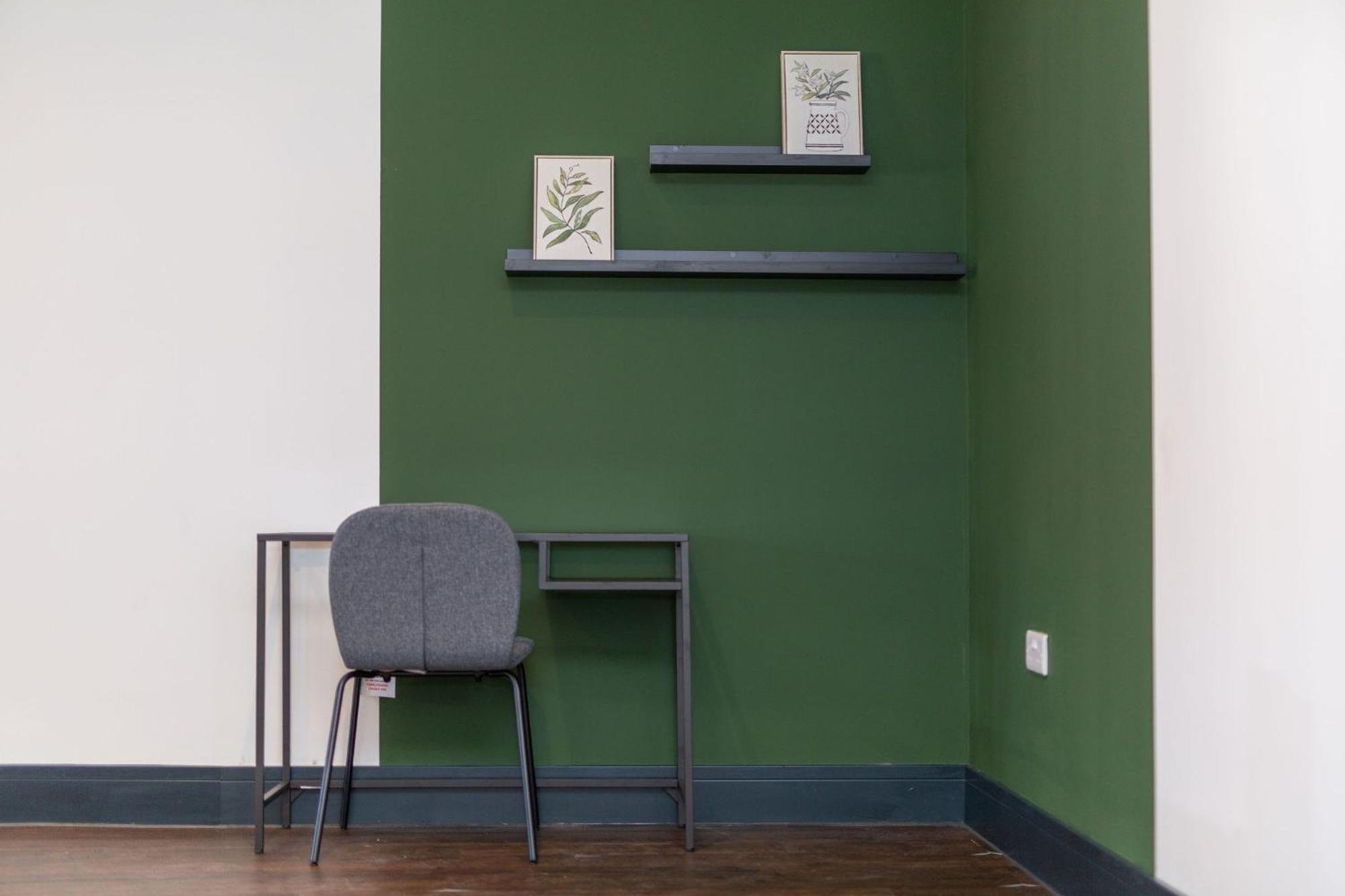 Apartment The Kingsway- 2 Bedroom By Stayright Swansea
